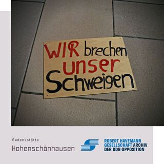 Demo-Plakat ehemaliger DDR-Heimkinder.